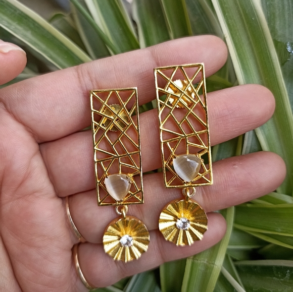 Handmade gold platted stone studded contemporary earrings - Picture 6 of 11